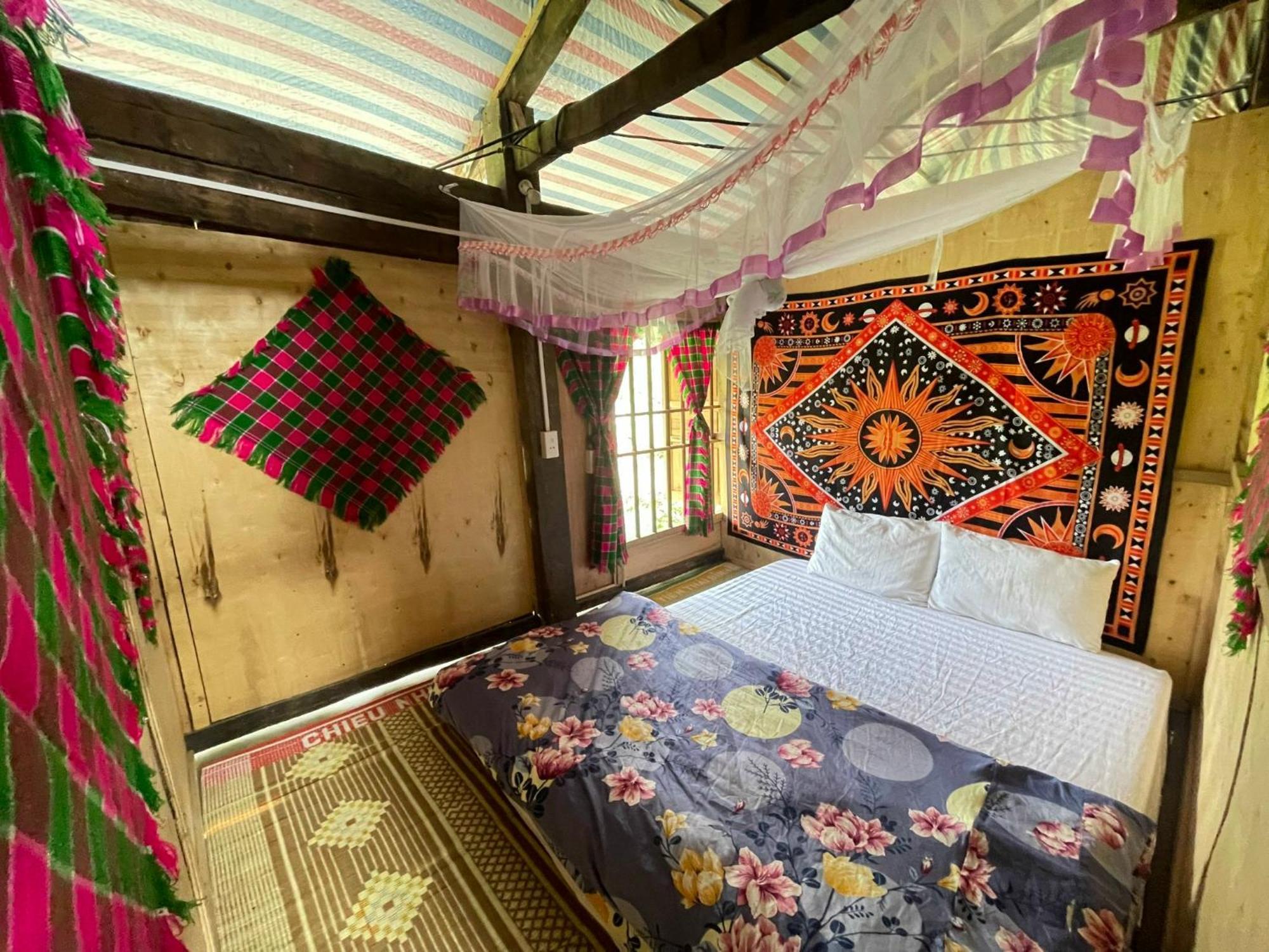 Du Gia Van Chung Homestay Làng Cac Pokoj fotografie